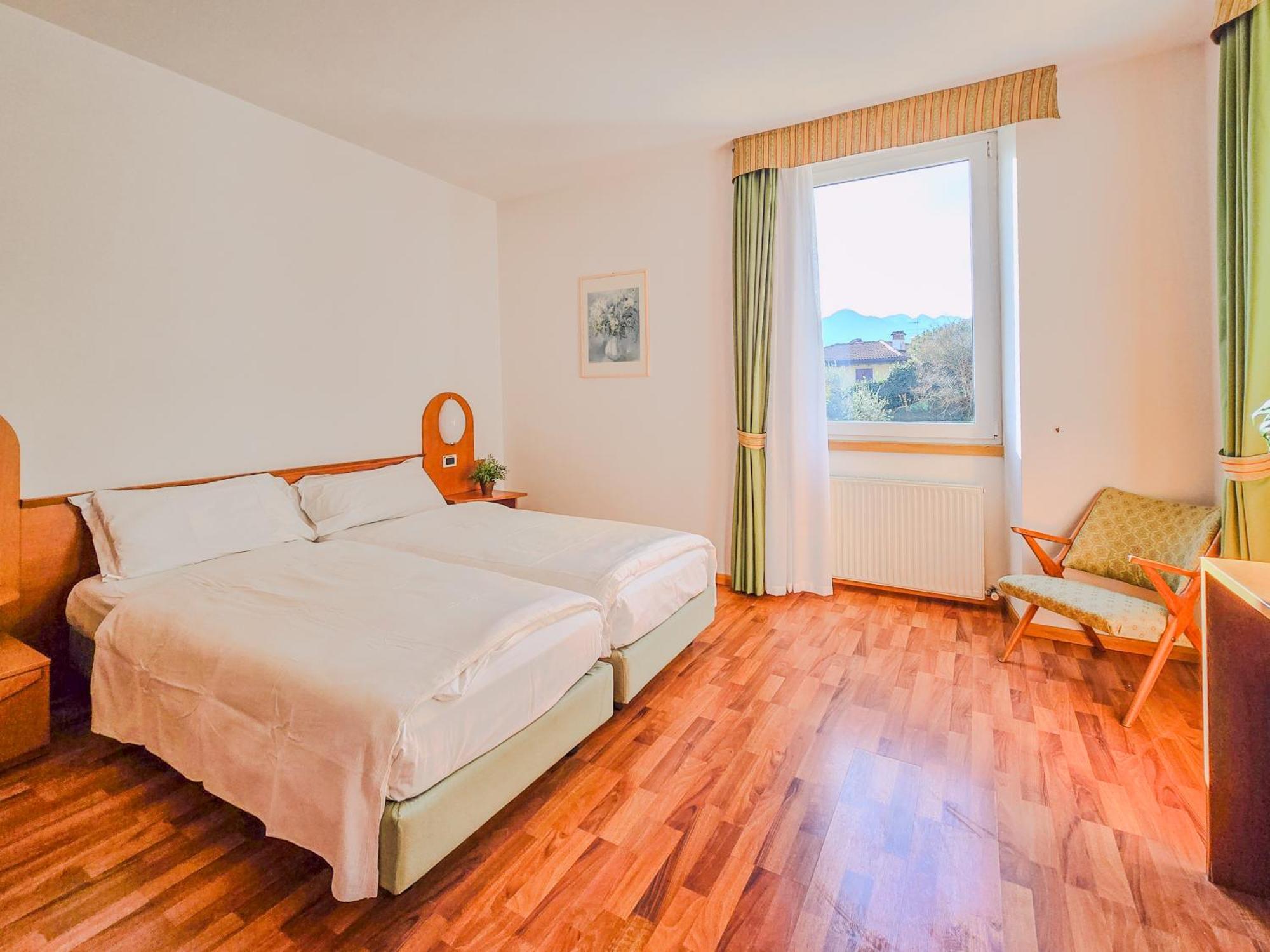 Aparthotel Englovacanze 리바 델 이탈리아 베로나 외부 사진